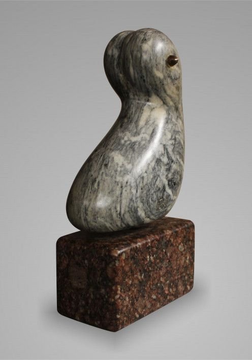 Скульптура «Та, которая сидит», бронза, мрамор. Скульптор Корж Богдан. Купить скульптуру
