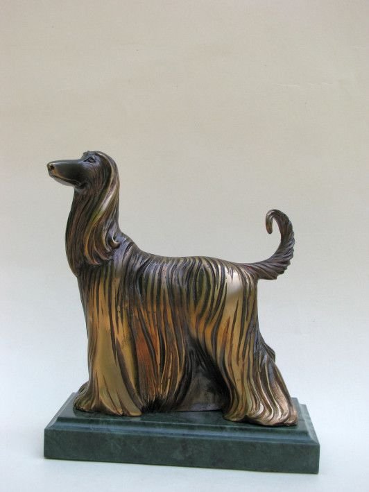 Скульптура «Собака», бронза, камень. Скульптор Васильченко Андрей. Купить скульптуру