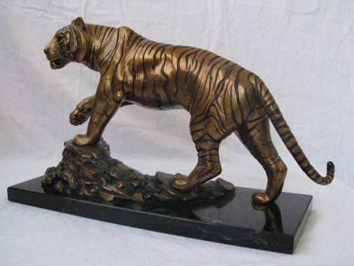 Скульптура «Тигр», бронза. Скульптор Васильченко Андрей. Купить скульптуру